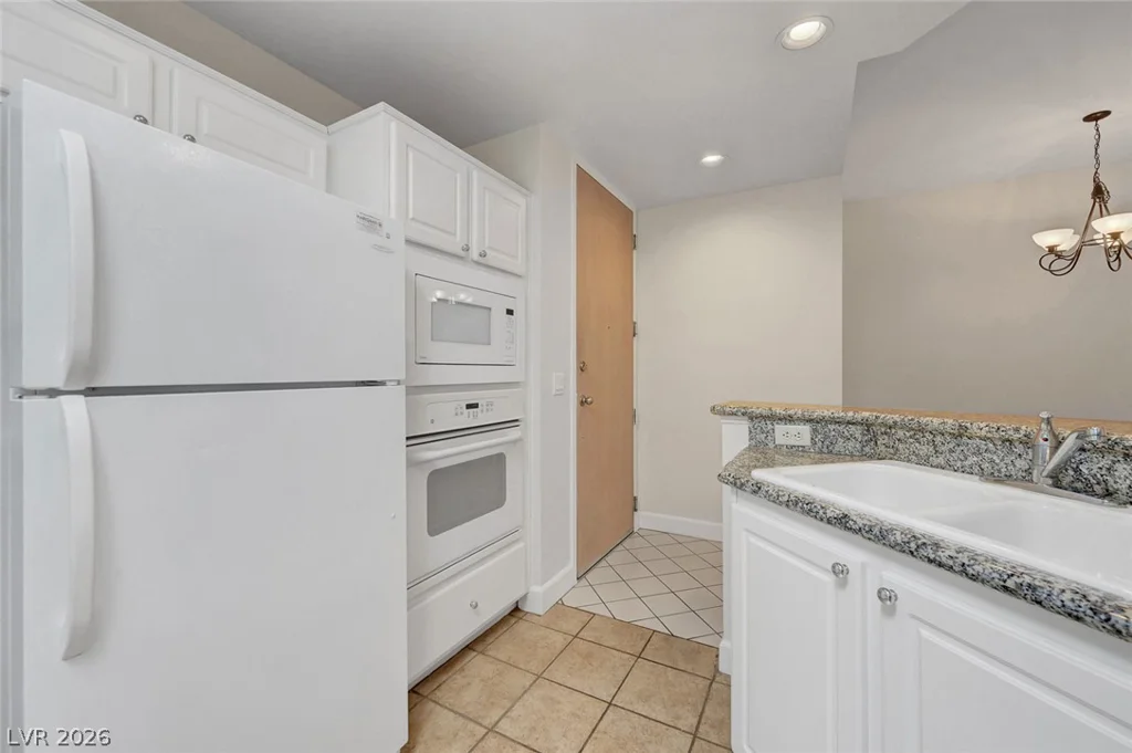 51 Agate, Las Vegas, NV 89123