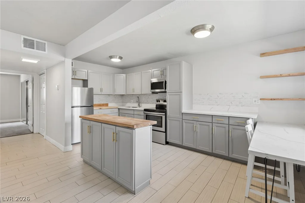 304 Orland, Las Vegas, NV 89107