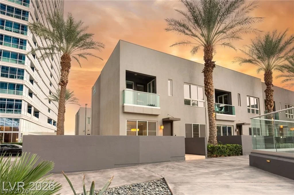 4545 Dean Martin, Las Vegas, NV 89103