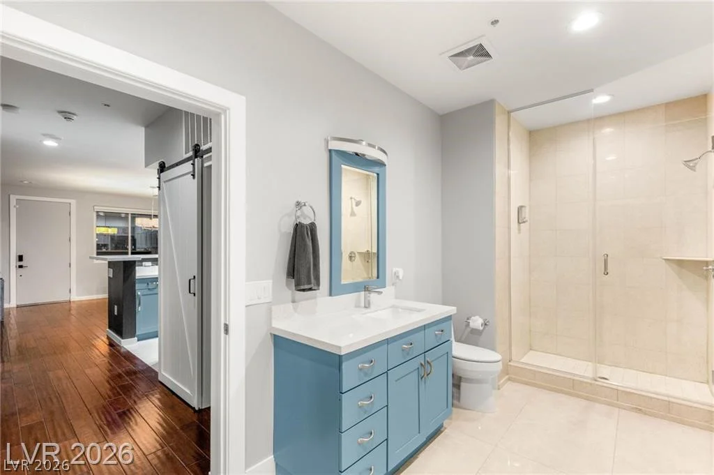 4545 Dean Martin, Las Vegas, NV 89103