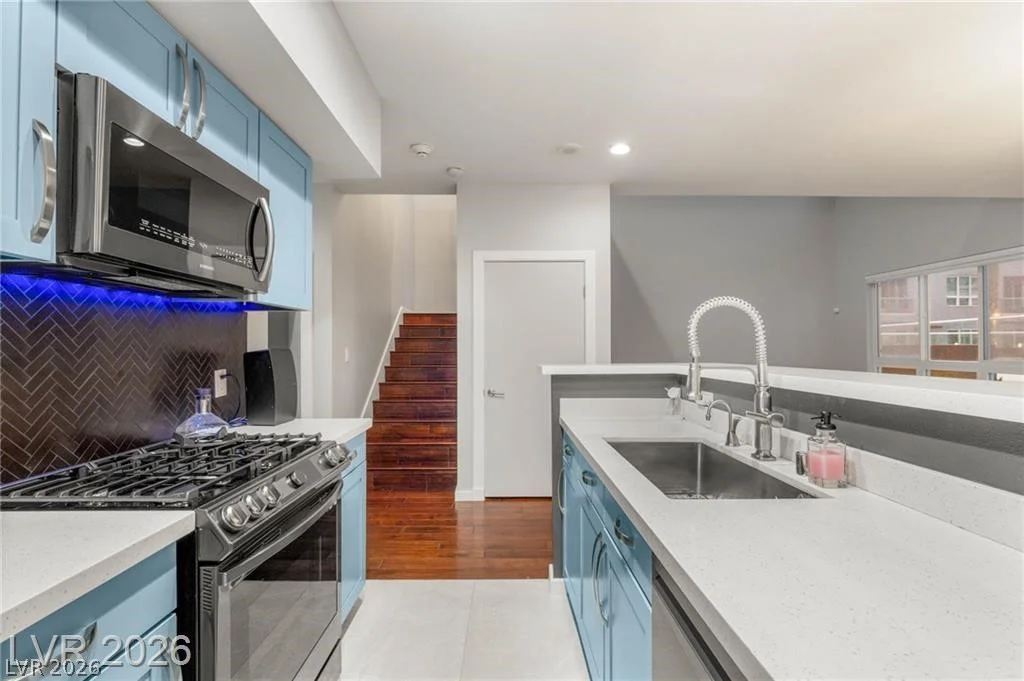 4545 Dean Martin, Las Vegas, NV 89103