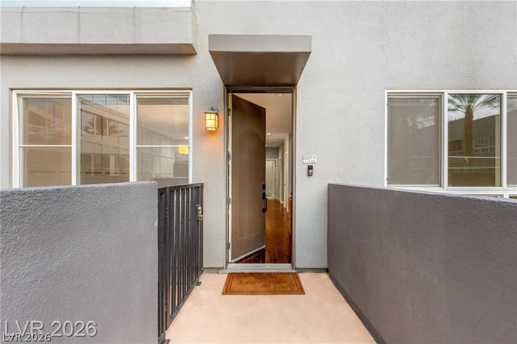 4545 Dean Martin, Las Vegas, NV 89103