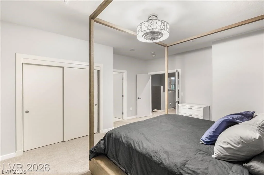 4545 Dean Martin, Las Vegas, NV 89103