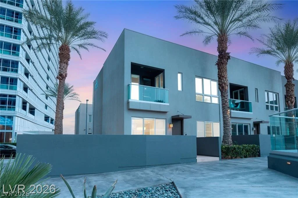 4545 Dean Martin, Las Vegas, NV 89103