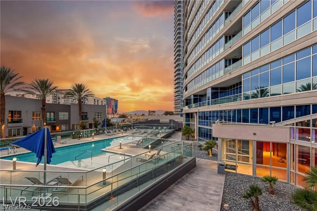 4545 Dean Martin, Las Vegas, NV 89103