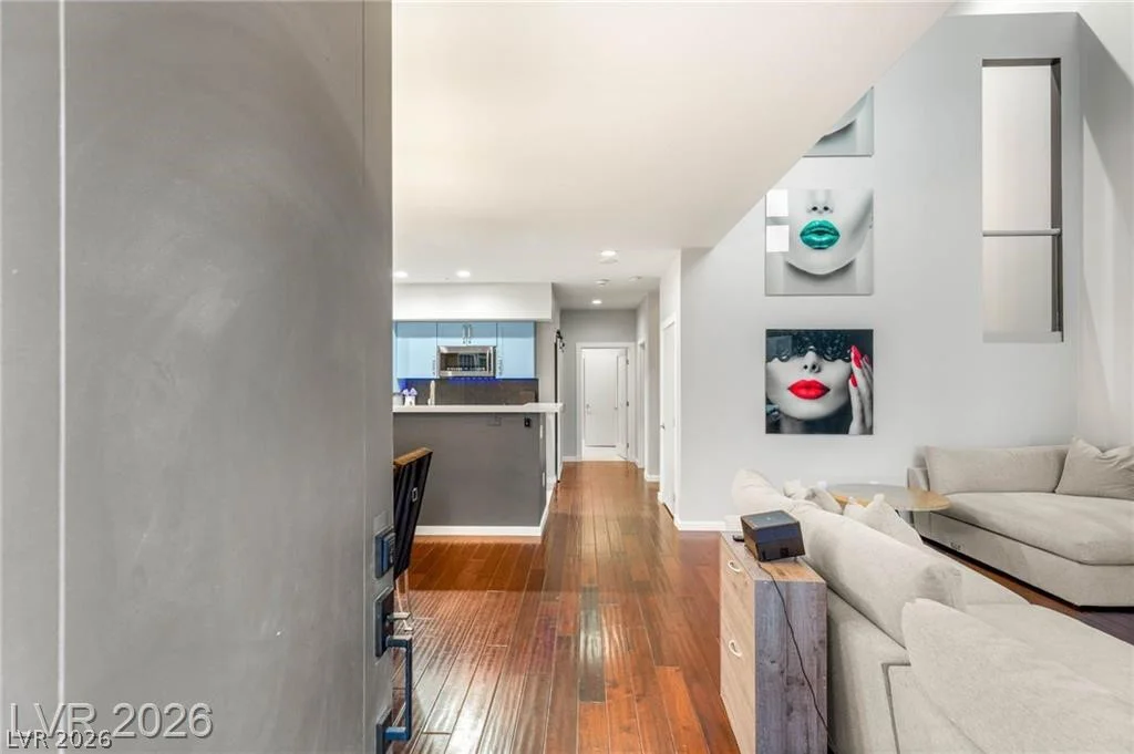 4545 Dean Martin, Las Vegas, NV 89103