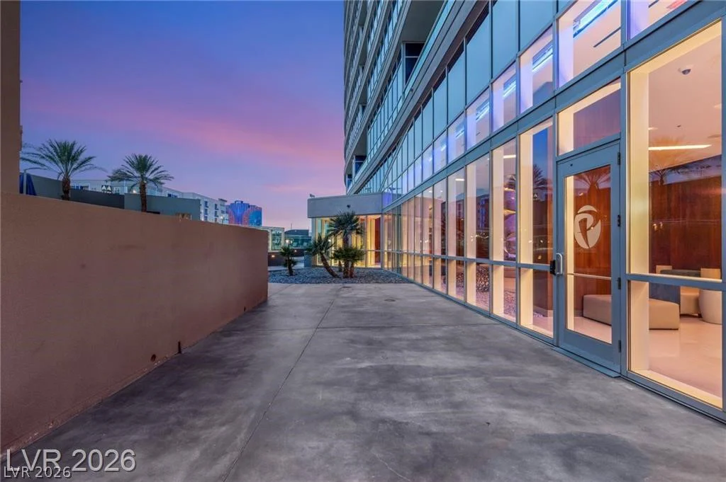 4545 Dean Martin, Las Vegas, NV 89103