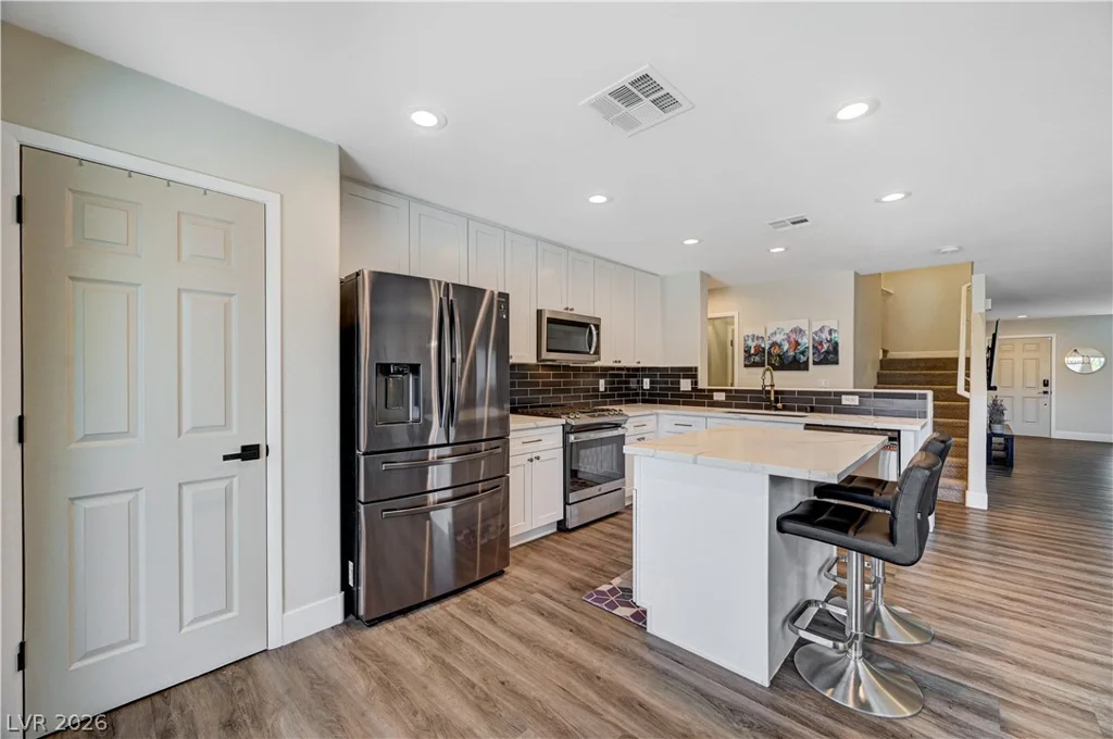 4916 Apache Valley, Las Vegas, NV 89131