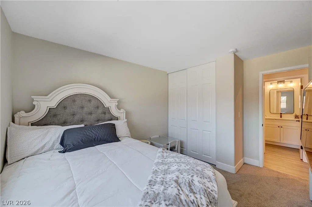4916 Apache Valley, Las Vegas, NV 89131