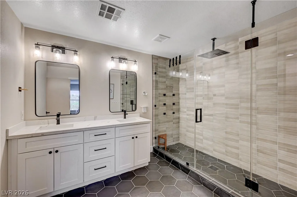 4916 Apache Valley, Las Vegas, NV 89131
