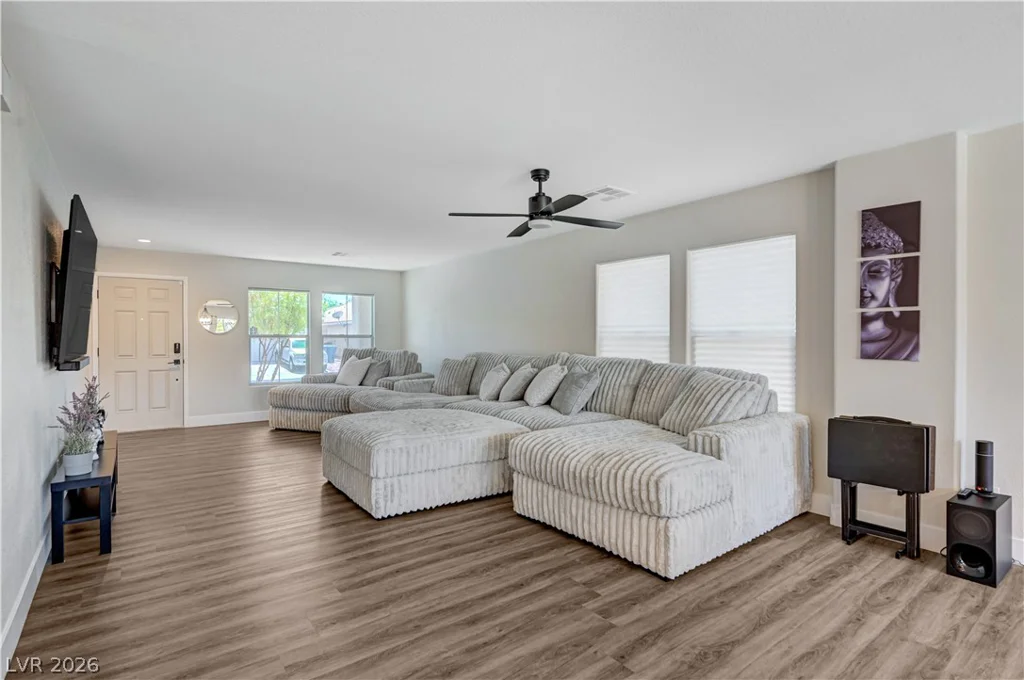 4916 Apache Valley, Las Vegas, NV 89131