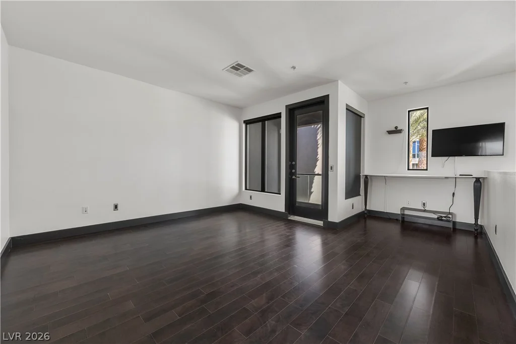 4565 Dean Martin, Las Vegas, NV 89103