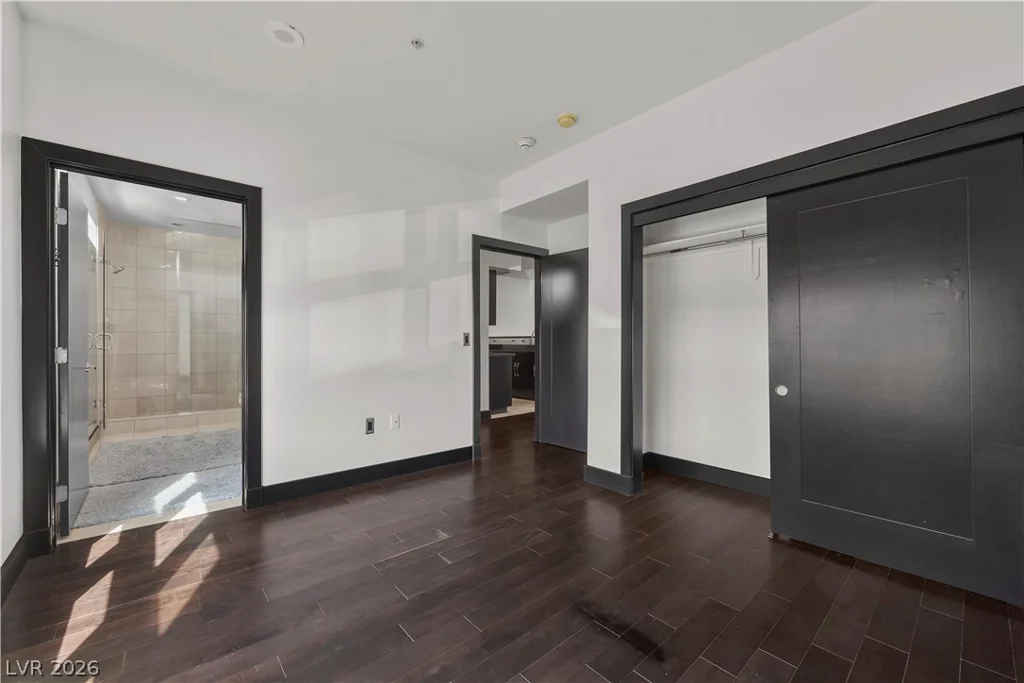 4565 Dean Martin, Las Vegas, NV 89103