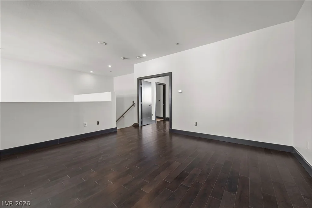 4565 Dean Martin, Las Vegas, NV 89103