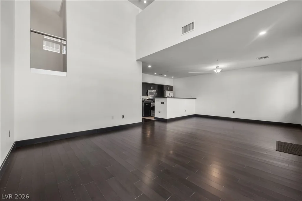4565 Dean Martin, Las Vegas, NV 89103