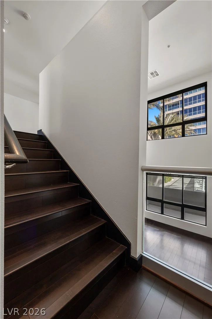 4565 Dean Martin, Las Vegas, NV 89103