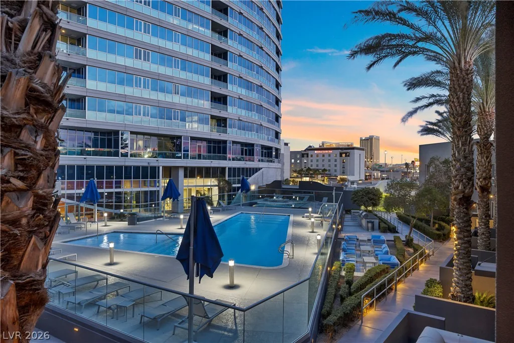 4565 Dean Martin, Las Vegas, NV 89103