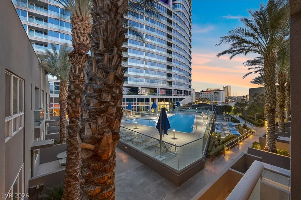 4565 Dean Martin, Las Vegas, NV 89103