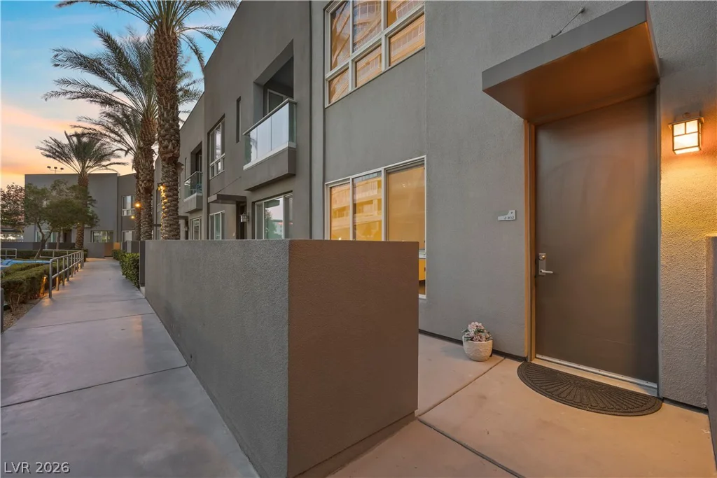 4565 Dean Martin, Las Vegas, NV 89103