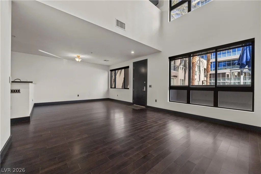 4565 Dean Martin, Las Vegas, NV 89103