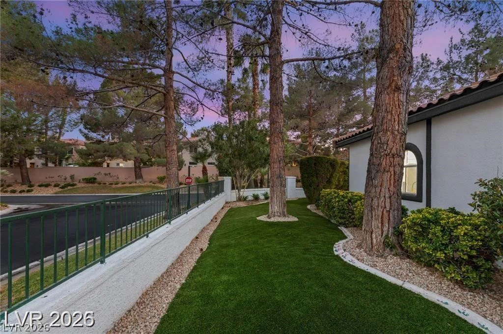 9029 Rivers Edge, Las Vegas, NV 89117