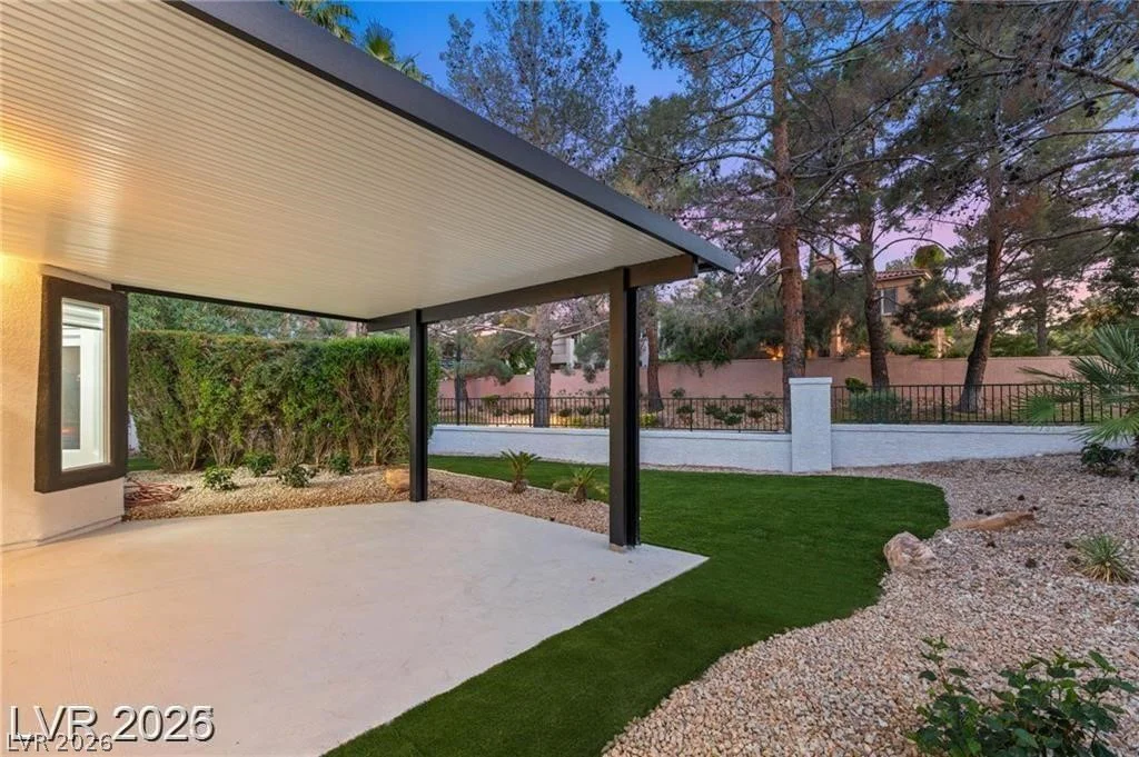 9029 Rivers Edge, Las Vegas, NV 89117