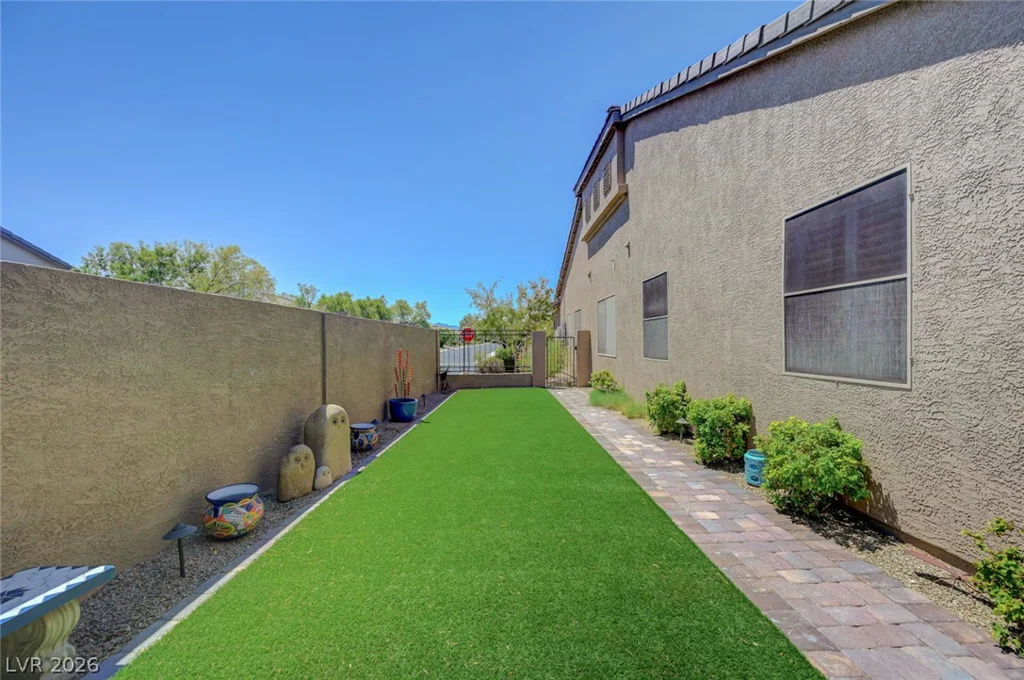 9272 Drifting Bay, Las Vegas, NV 89123