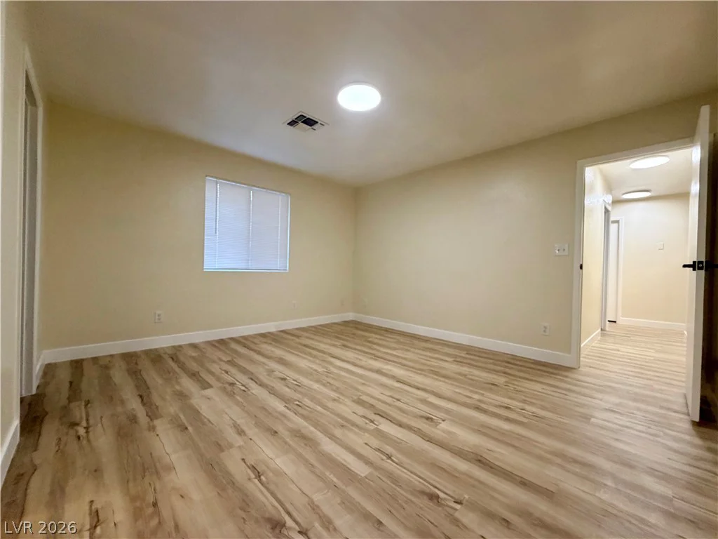 4875 Baltimore, Las Vegas, NV 89104