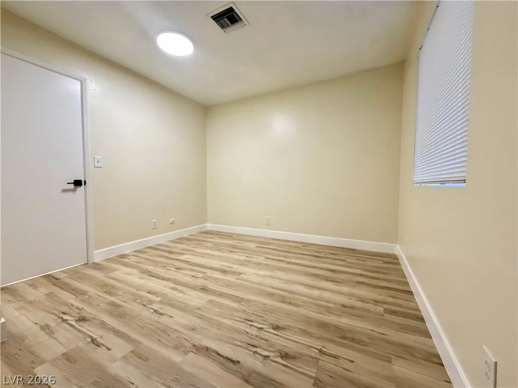 4875 Baltimore, Las Vegas, NV 89104