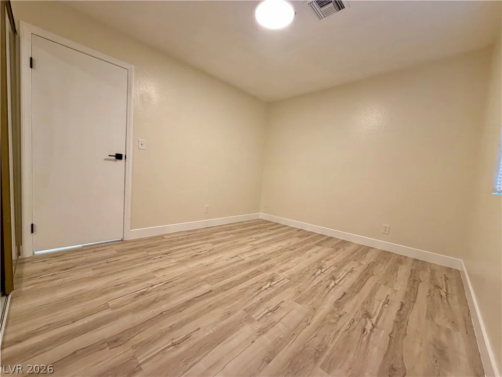 4875 Baltimore, Las Vegas, NV 89104