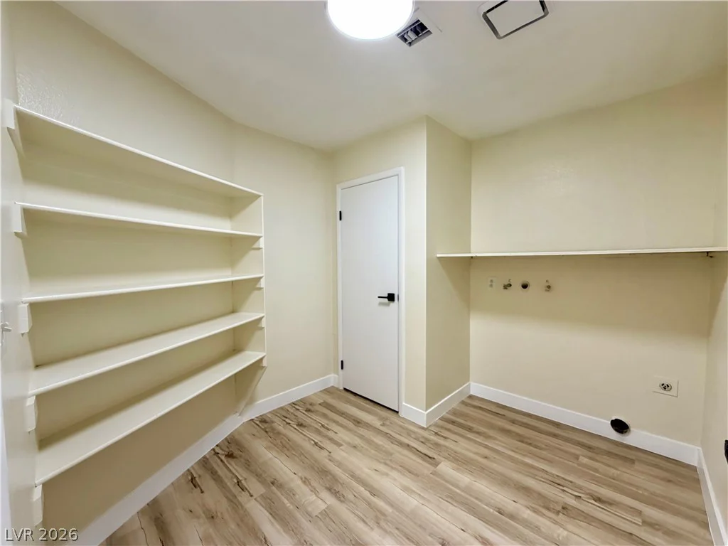 4875 Baltimore, Las Vegas, NV 89104