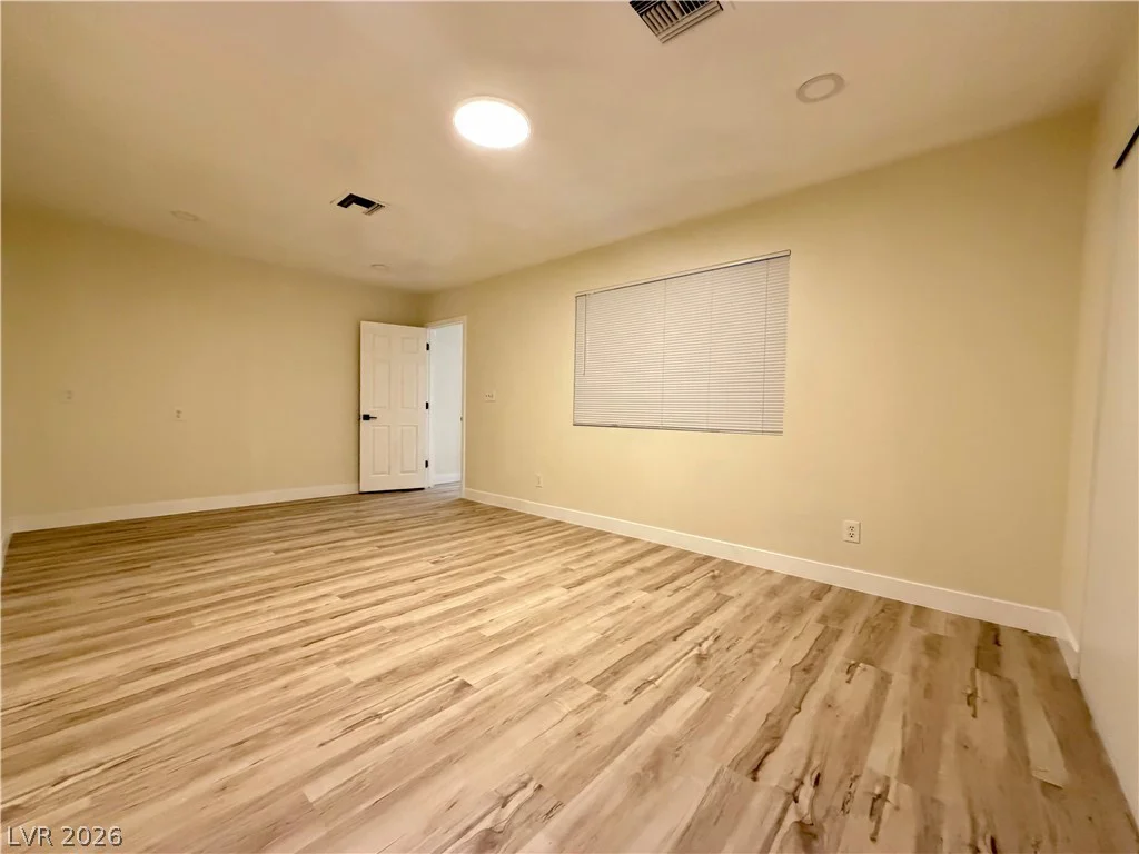 4875 Baltimore, Las Vegas, NV 89104