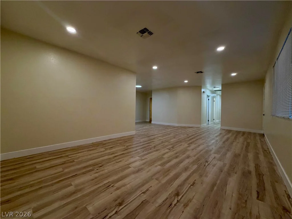 4875 Baltimore, Las Vegas, NV 89104
