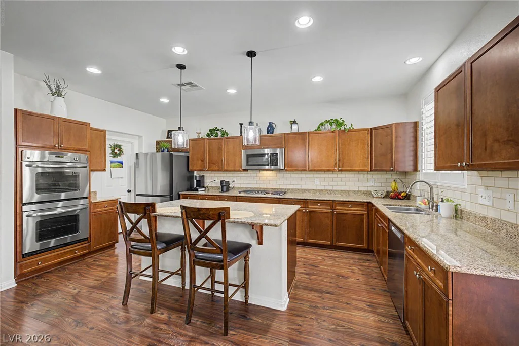 8221 Redbud Vine, North Las Vegas, NV 89085