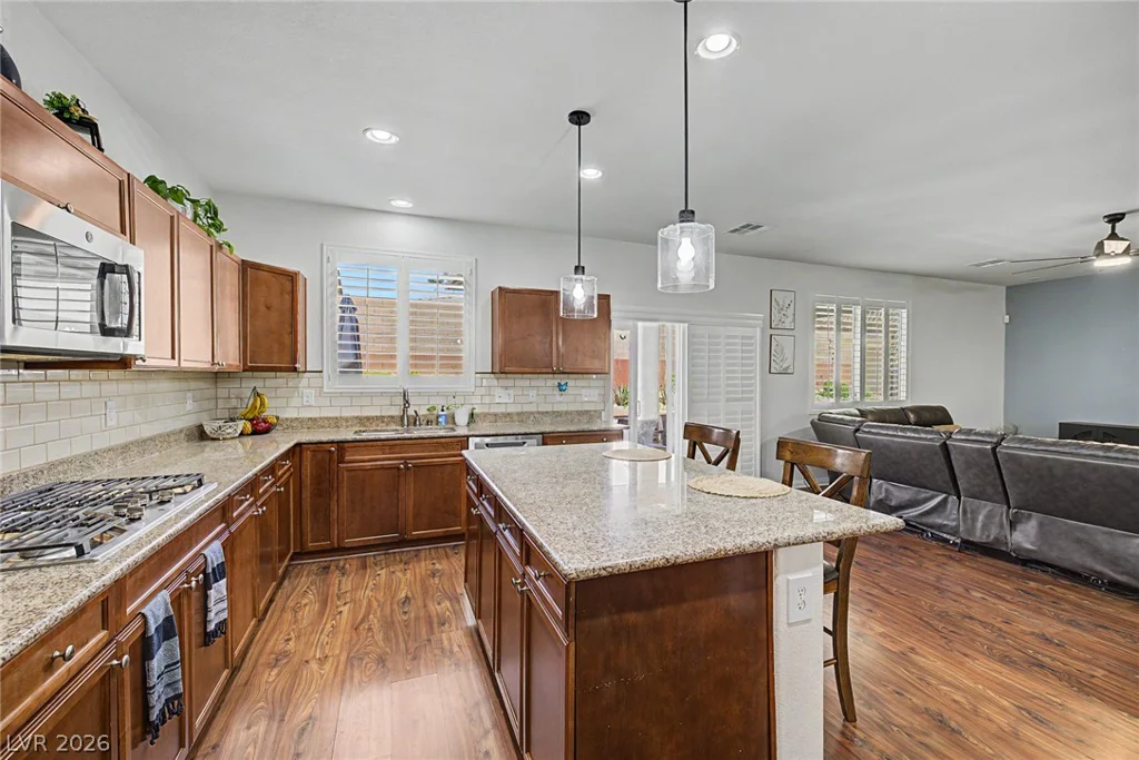 8221 Redbud Vine, North Las Vegas, NV 89085