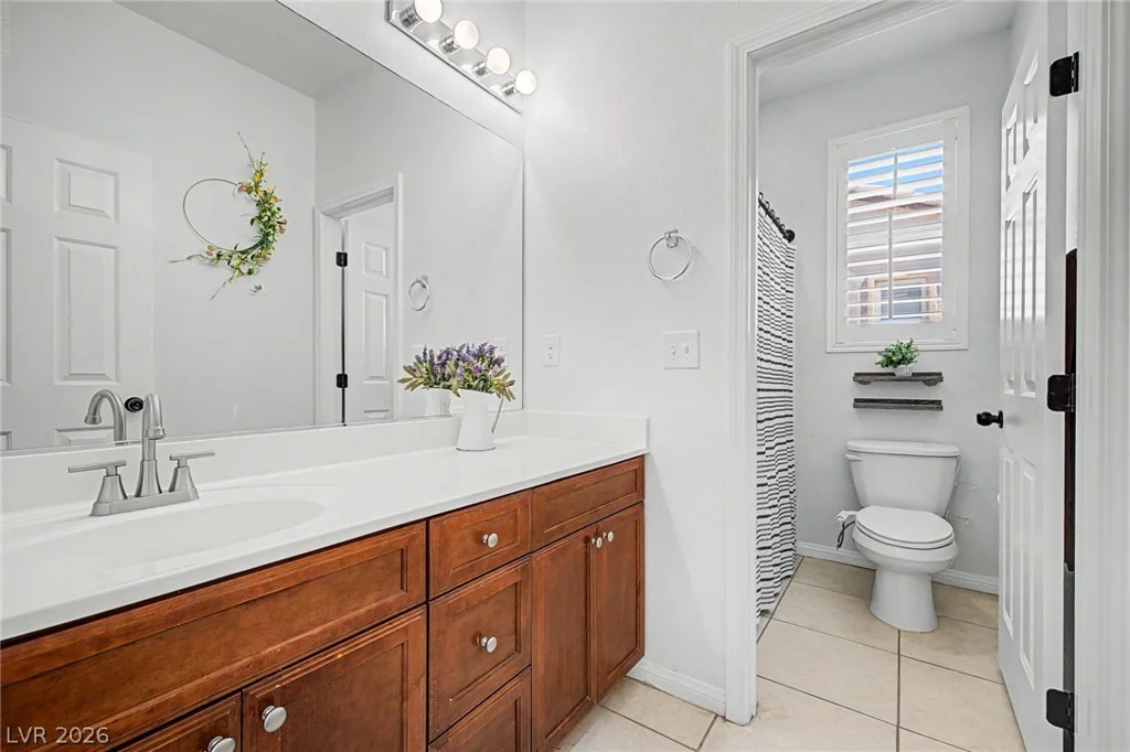 8221 Redbud Vine, North Las Vegas, NV 89085