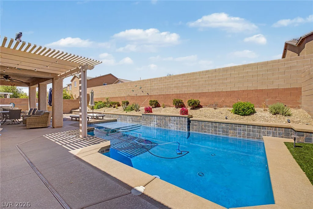8221 Redbud Vine, North Las Vegas, NV 89085
