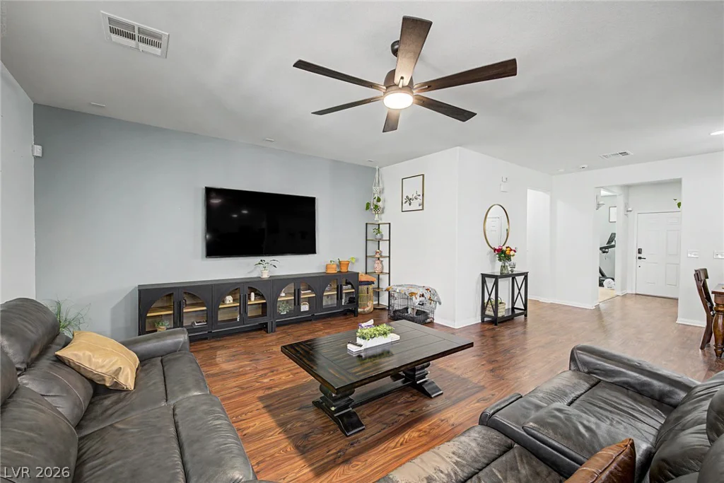 8221 Redbud Vine, North Las Vegas, NV 89085