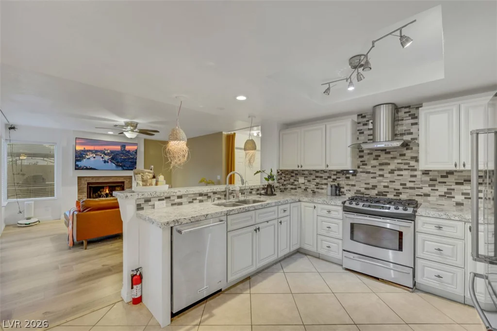 3320 Atterberry, Las Vegas, NV 89117