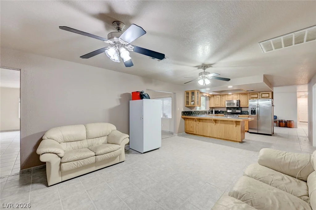 120 Middleton, Henderson, NV 89015