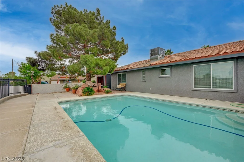 120 Middleton, Henderson, NV 89015