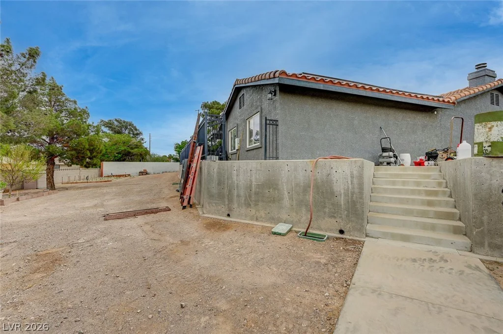 120 Middleton, Henderson, NV 89015