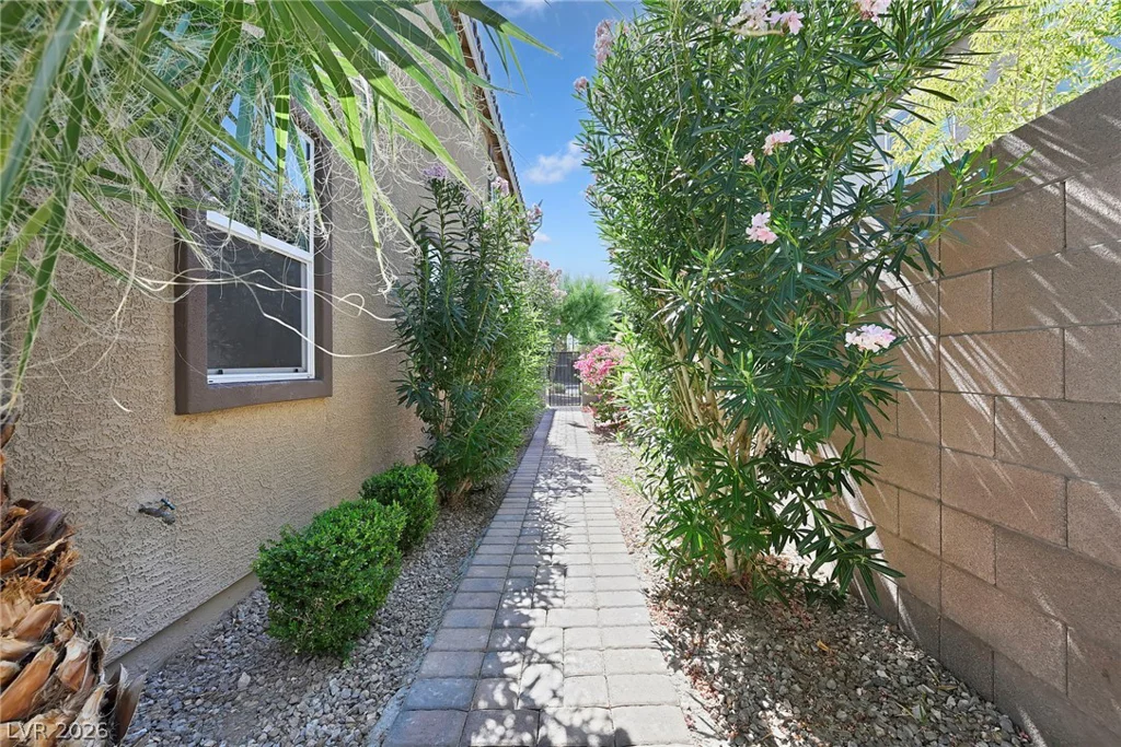 2664 Crystal Quartz, Las Vegas, NV 89146