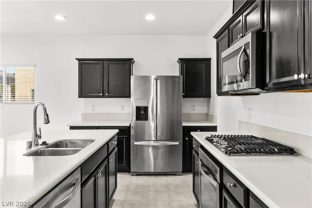 7732 Pyrenees Park, Las Vegas, NV 89113