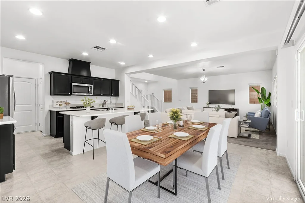 7732 Pyrenees Park, Las Vegas, NV 89113
