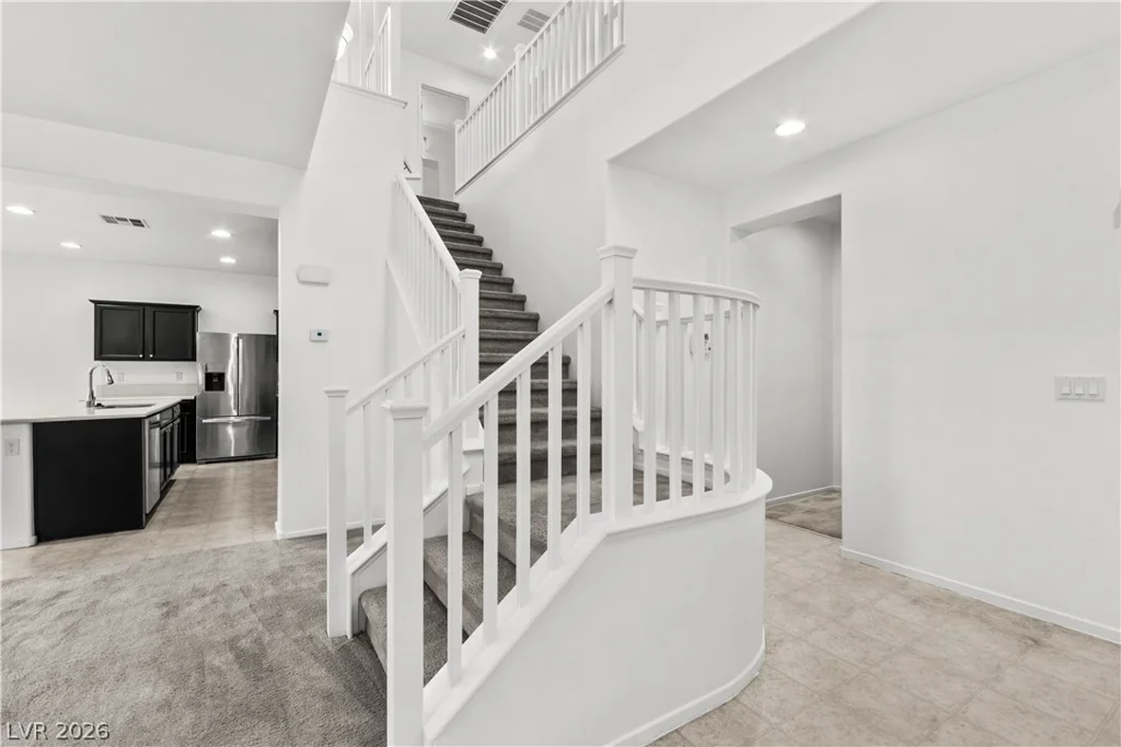 7732 Pyrenees Park, Las Vegas, NV 89113