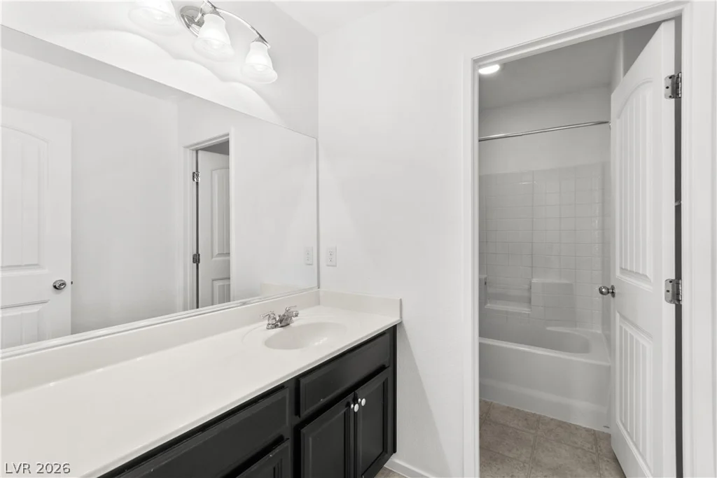 7732 Pyrenees Park, Las Vegas, NV 89113