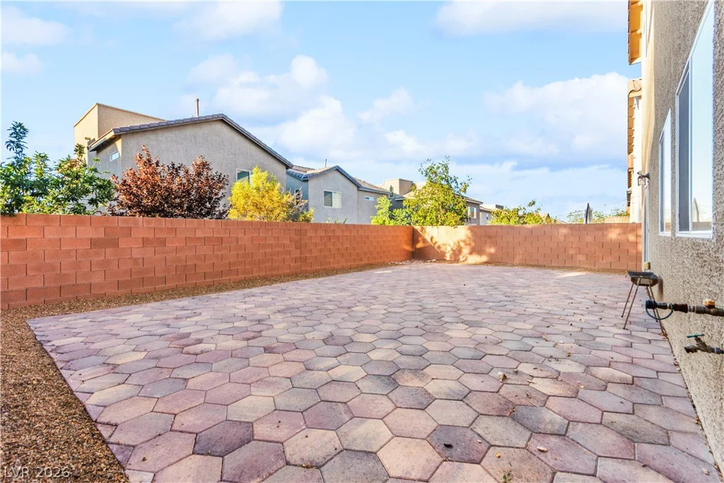 7732 Pyrenees Park, Las Vegas, NV 89113