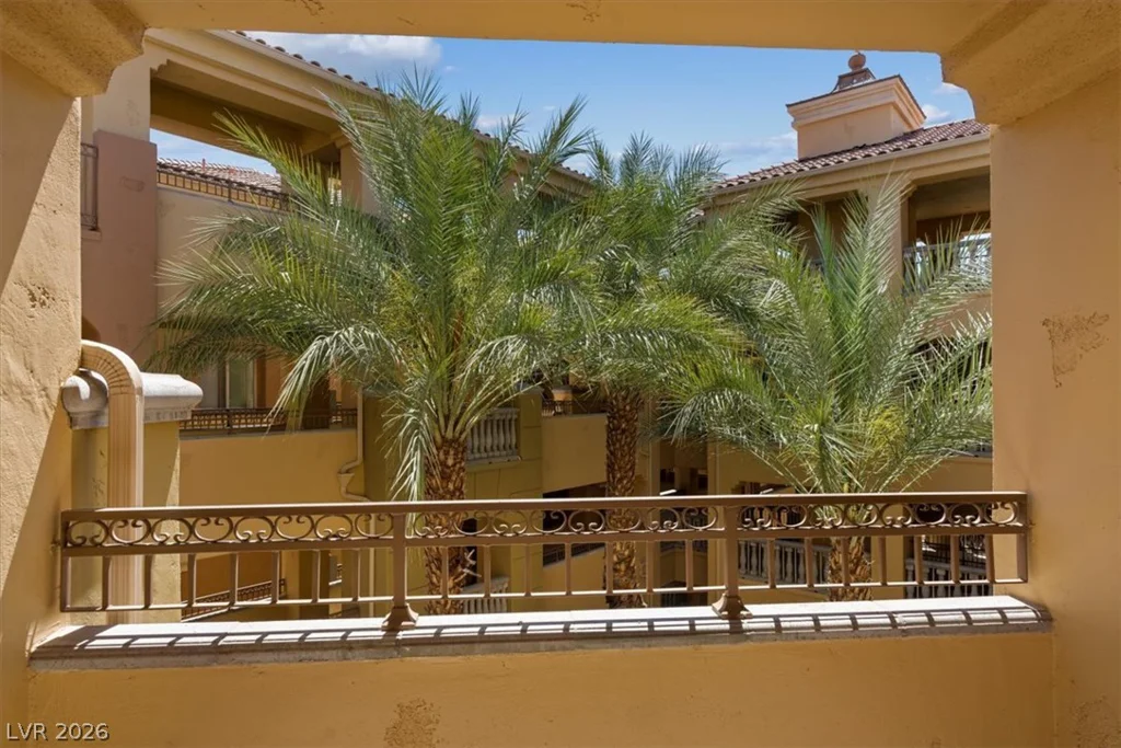 20 Via Mantova, Henderson, NV 89011