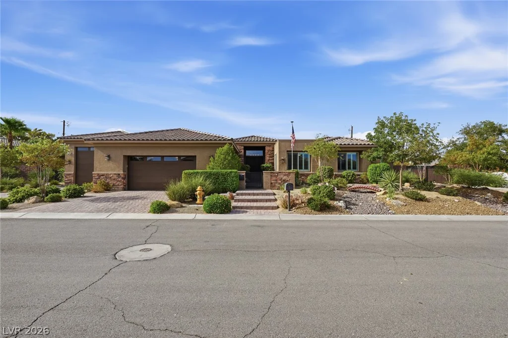 7275 Hinson, Las Vegas, NV 89118
